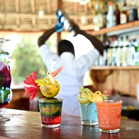 Azao Resort & Spa Pongwe Bagian luar foto