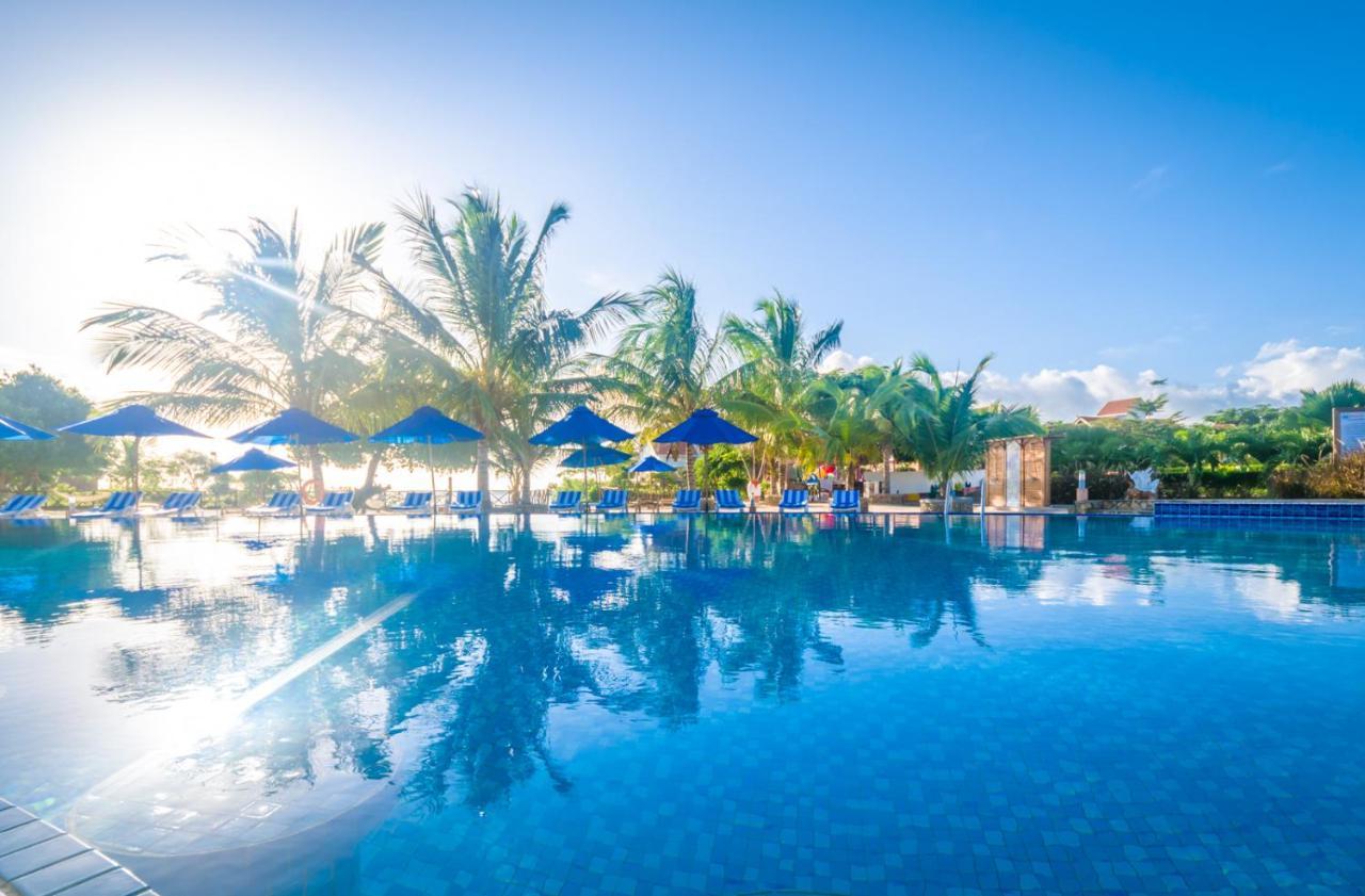 Azao Resort & Spa Pongwe Bagian luar foto